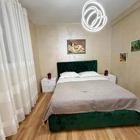 Appartement Luxury 3 Near Square 21 *